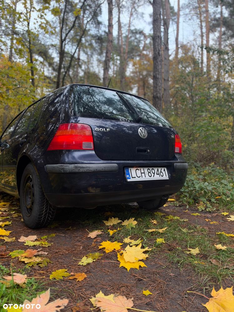 Volkswagen Golf 1.6 - 7