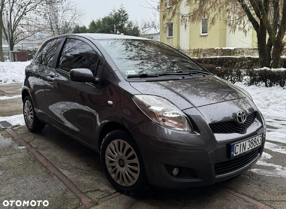 Toyota Yaris 1.33 Prestige - 8