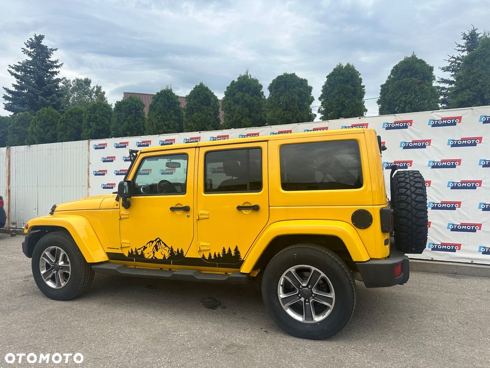 Jeep Wrangler Unlimited Hard-Top 2.8 CRD Automatik Sahara - 9