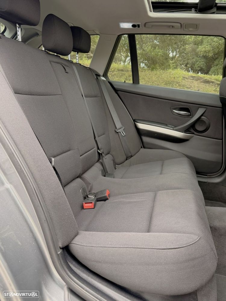BMW 320 d Navigation - 29