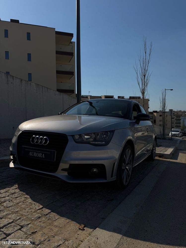 Audi A1 Sportback 1.6 TDi S-line S tronic - 4