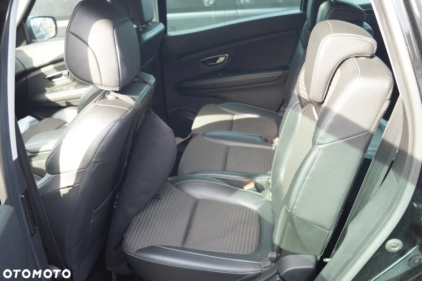 Renault Grand Scenic Gr 1.7 Blue dCi Zen - 11