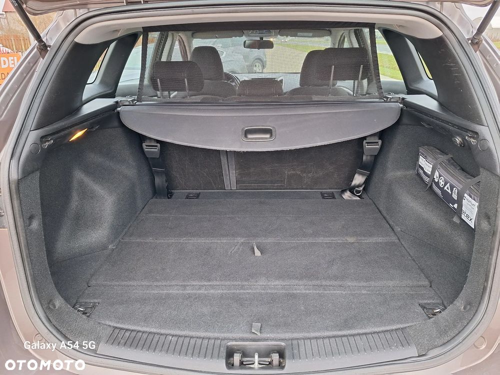 Hyundai i30 1.6 CRDi Trend - 15