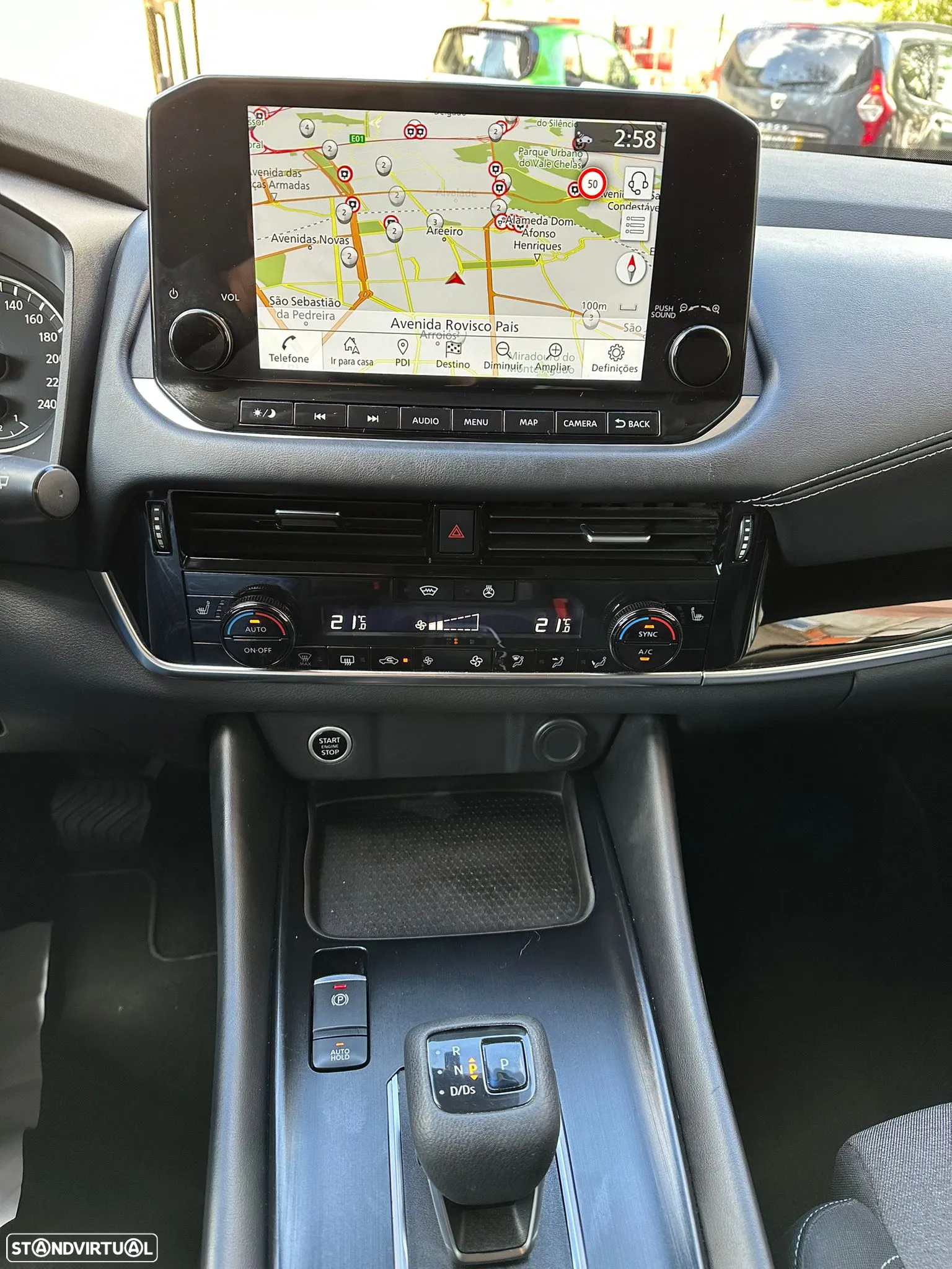 Nissan Qashqai 1.3 DIG-T N-Connecta Xtronic - 17
