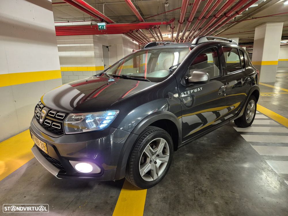 Dacia Sandero 0.9 TCe Stepway - 1
