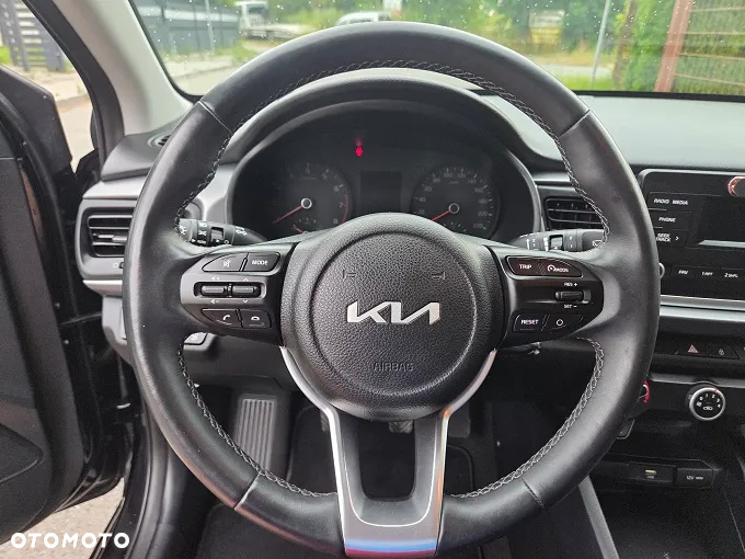 Kia Rio - 7
