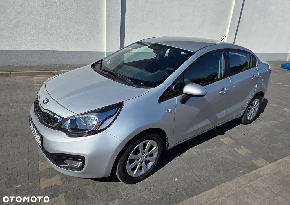 Kia Rio 1.2 M - 11