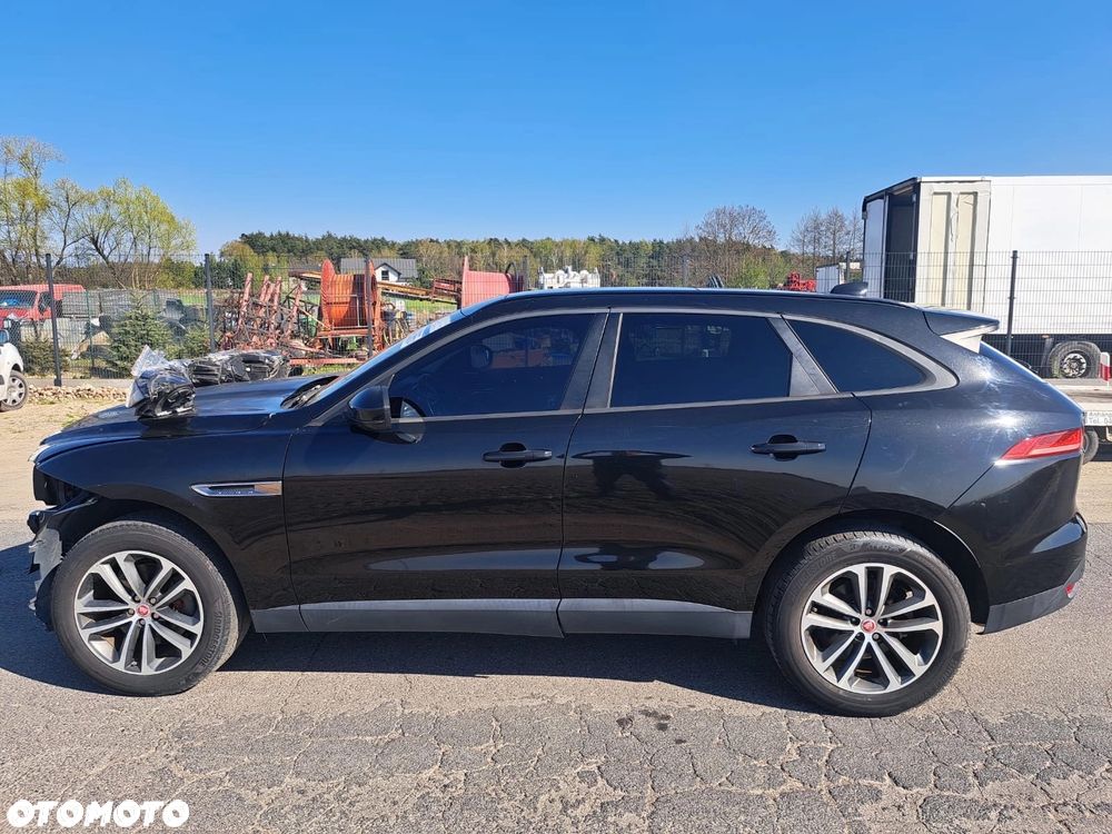 Jaguar F-Pace - 5