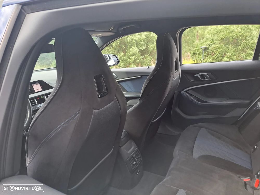 BMW 116 d Pack Desportivo M - 21