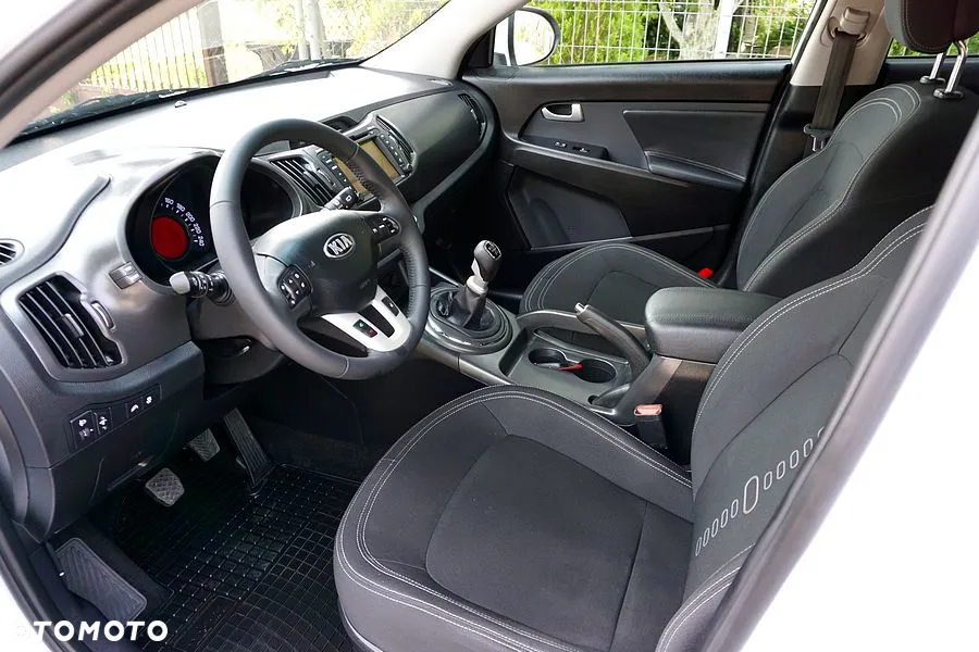 Kia Sportage 1.7 CRDI 2WD Dream-Team Edition - 24