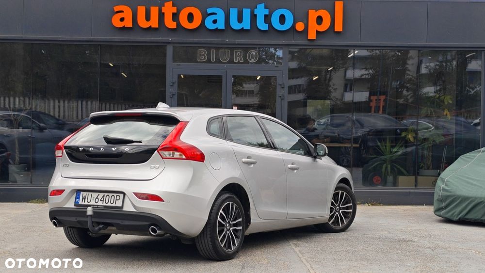 Volvo V40 D3 Drive-E SCR Momentum - 24