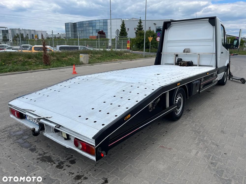 Mercedes-Benz Sprinter - 12