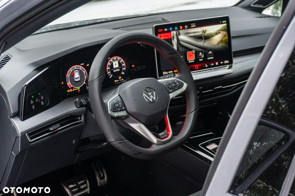 Volkswagen Golf - 14