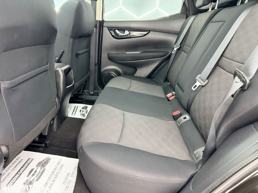 Nissan Qashqai 1.6 DCI Xtronic N-Connecta - 17