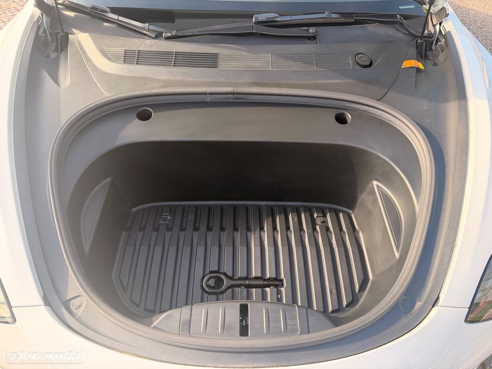 Tesla Model 3 Performance Dual Motor AWD - 17
