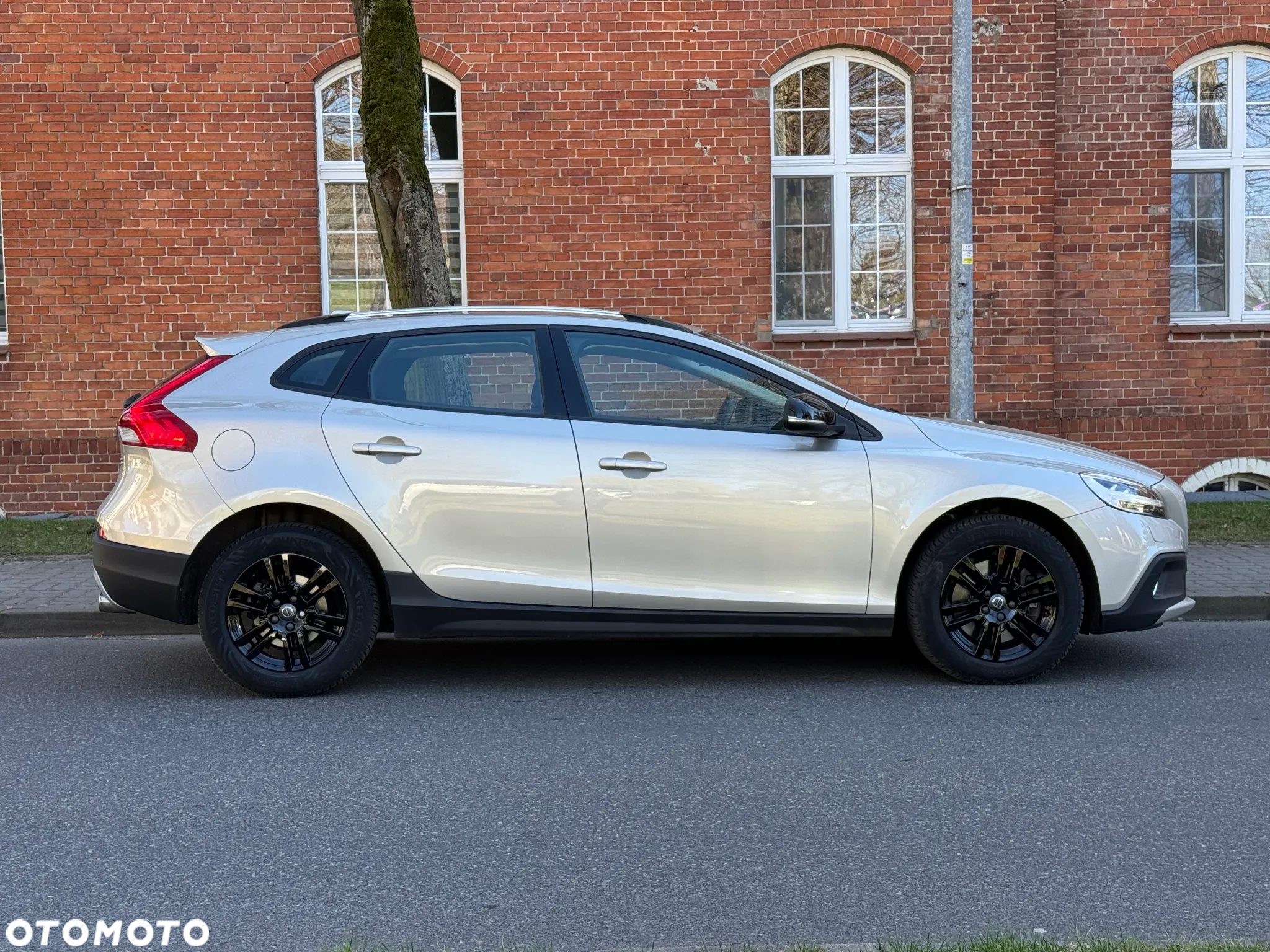 Volvo V40 Cross Country T3 Drive-E Momentum - 7