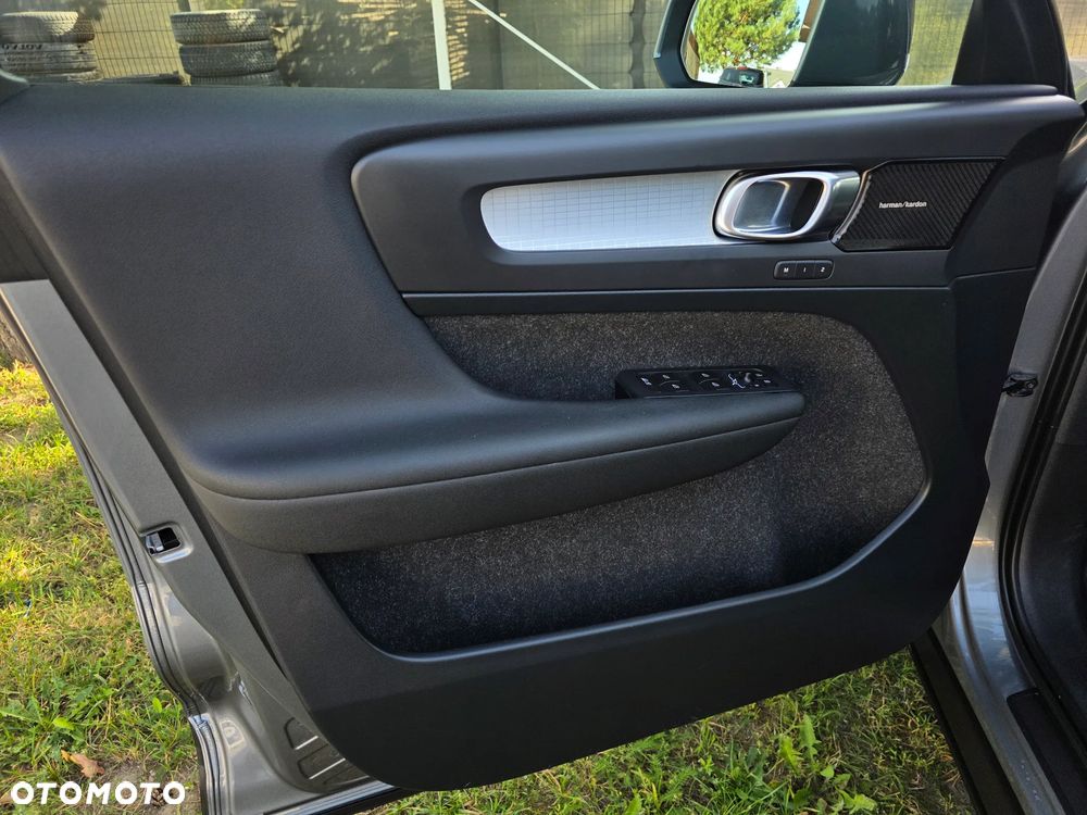Volvo XC 40 D4 AWD Geartronic Inscription - 23