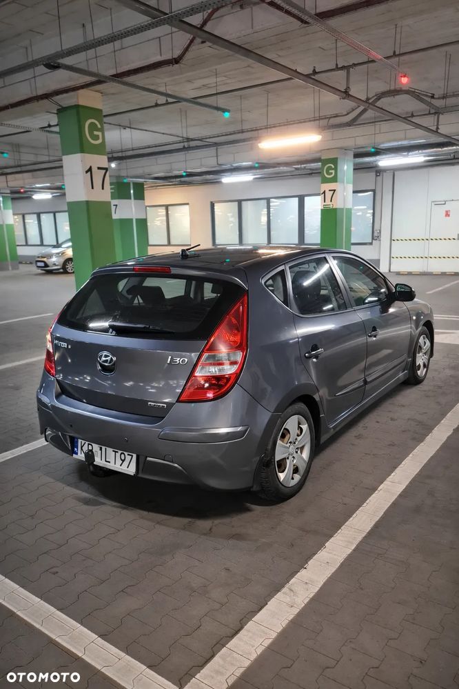 Hyundai i30 1.6 CRDi Comfort EU5 - 3