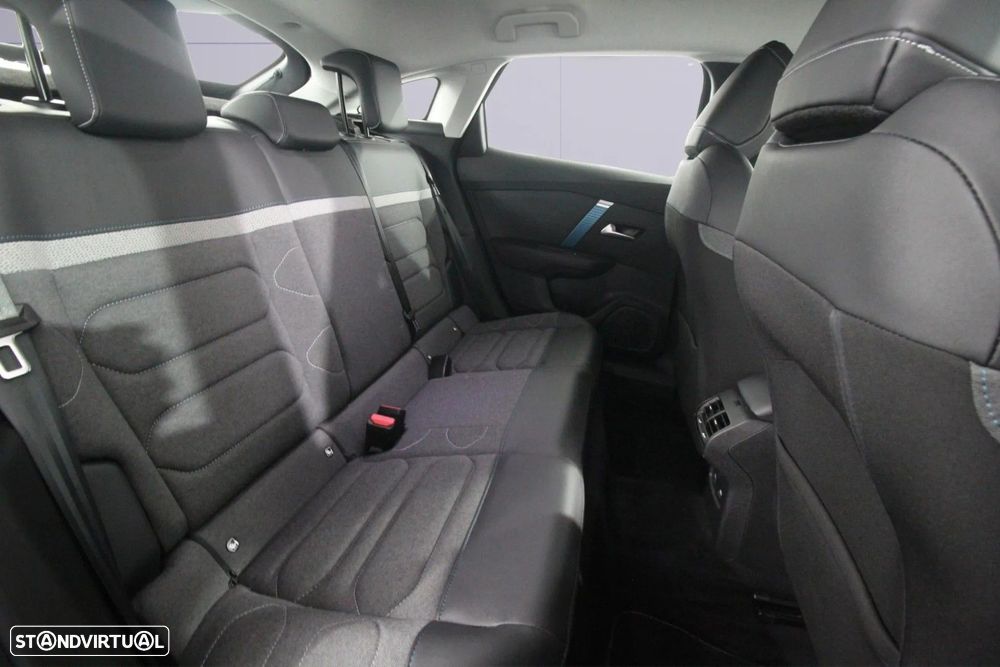 Citroën e-C4 50 kWh Shine - 11