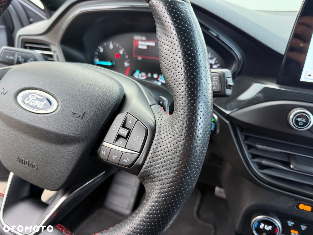 Ford Focus 1.5 EcoBlue Start-Stopp-System ST-LINE STYLE - 30