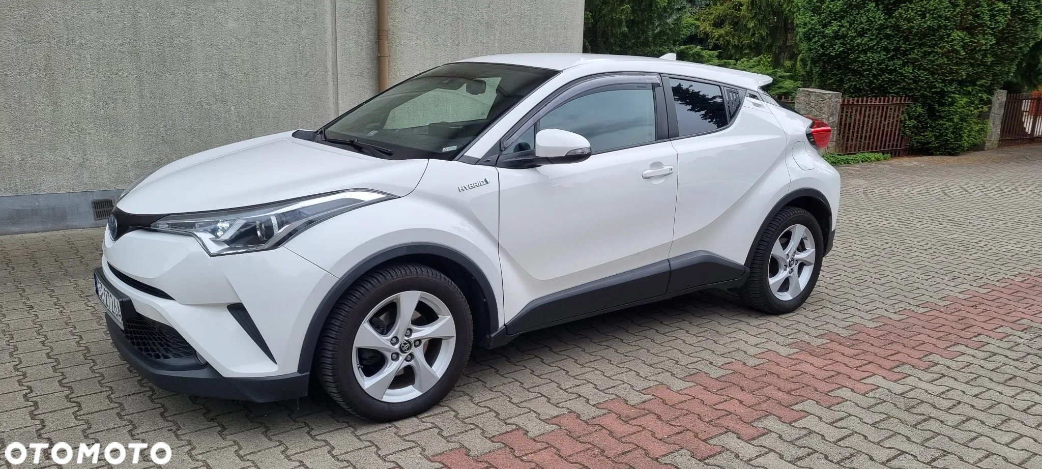 Toyota C-HR 1.8 Hybrid Dynamic - 2