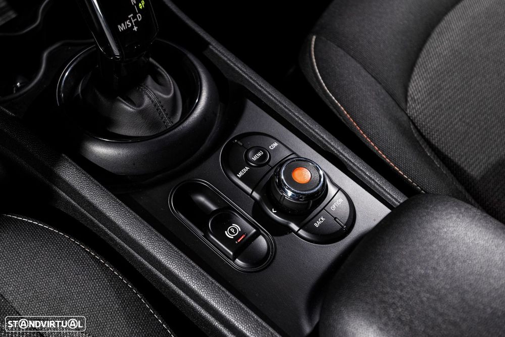 MINI Clubman One D 4Business Auto - 23