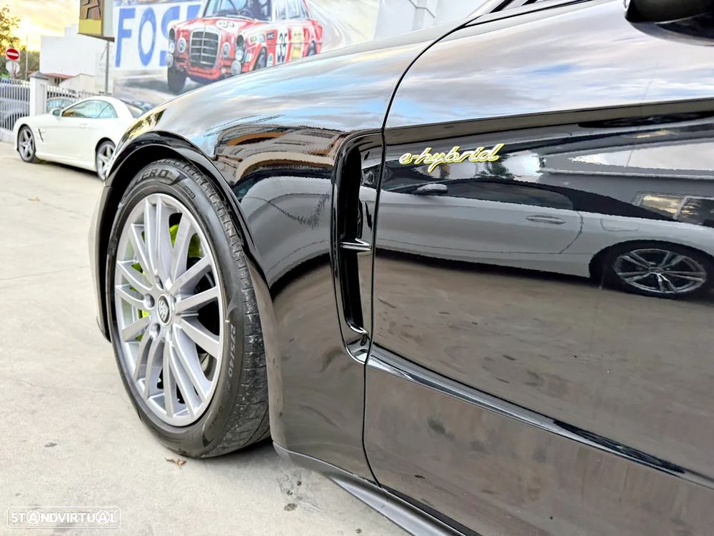 Porsche Panamera 4 E-Hybrid - 60