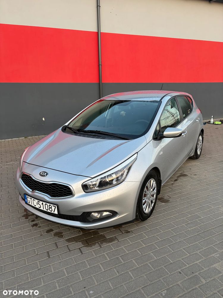 Kia Ceed - 1