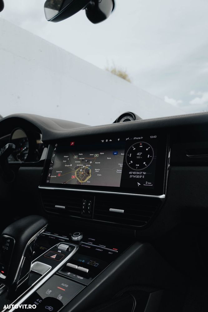 Porsche Cayenne Coupe E-Hybrid Tiptronic S - 16