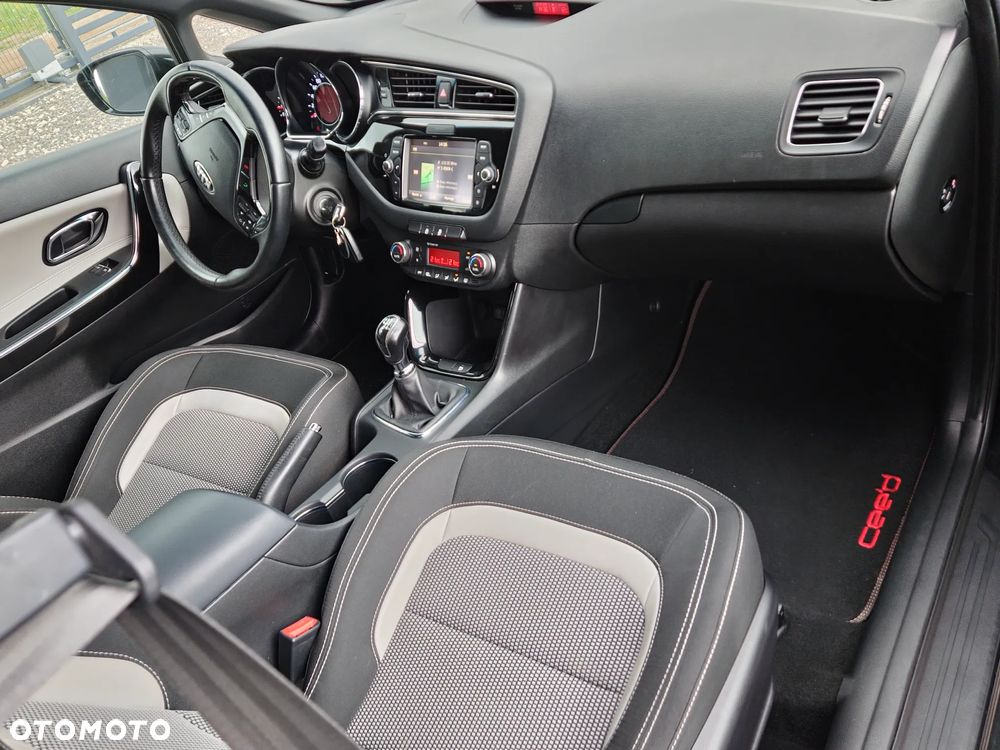 Kia Ceed 1.6 CRDi Spirit - 3
