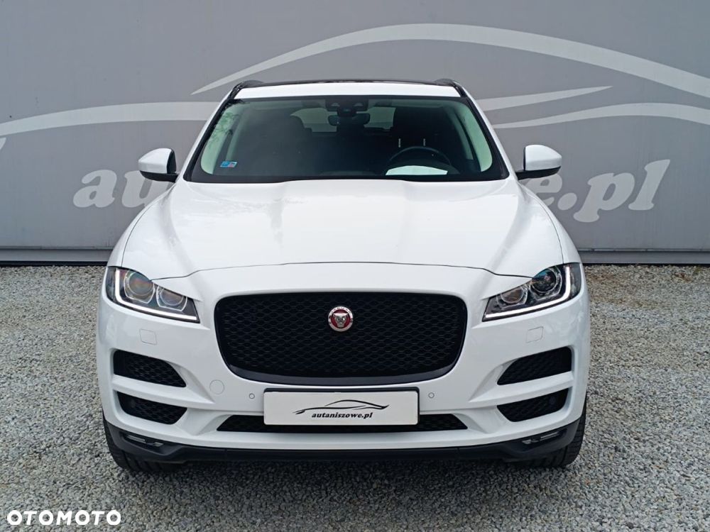Jaguar F-Pace - 11
