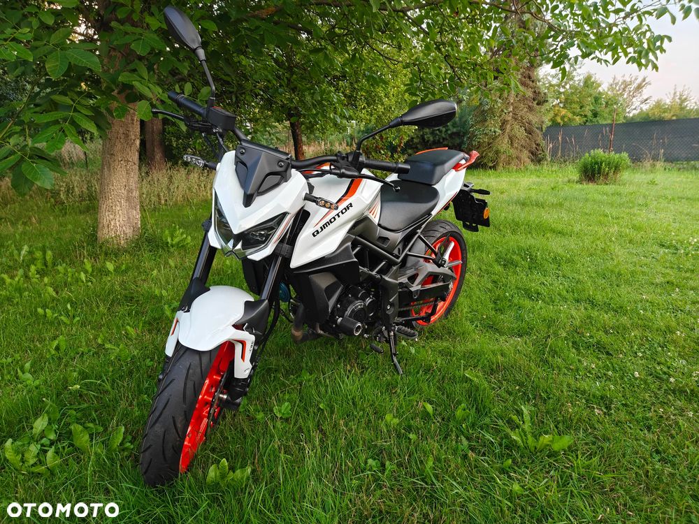 QJMOTOR SRK 125S - 1