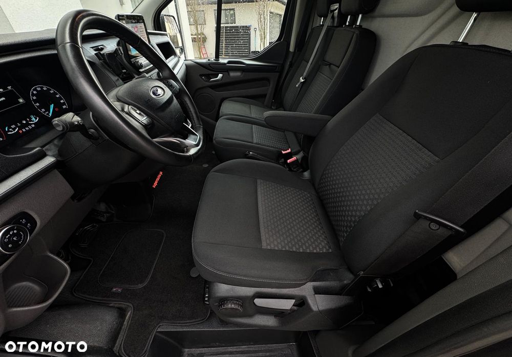 Ford TRANSIT CUSTOM - 29