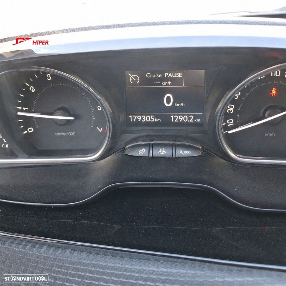 Peugeot 2008 1.2 PureTech Allure - 14