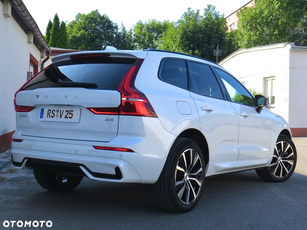 Volvo XC 60 B4 D Ultimate Dark - 5