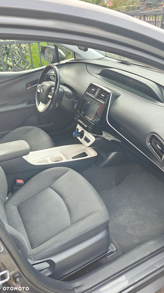 Toyota Prius - 10