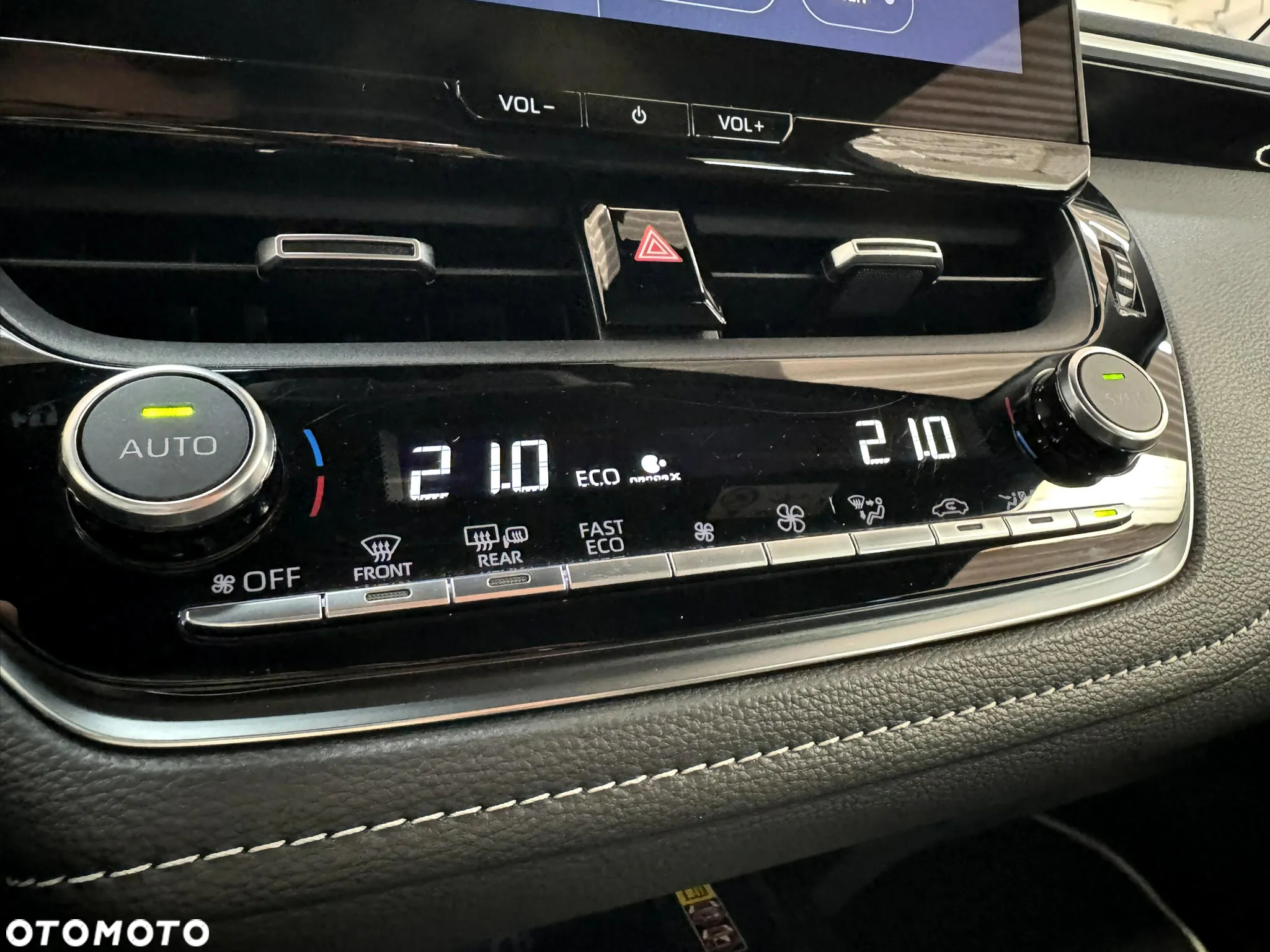 Toyota Corolla 1.8 Hybrid Style - 29