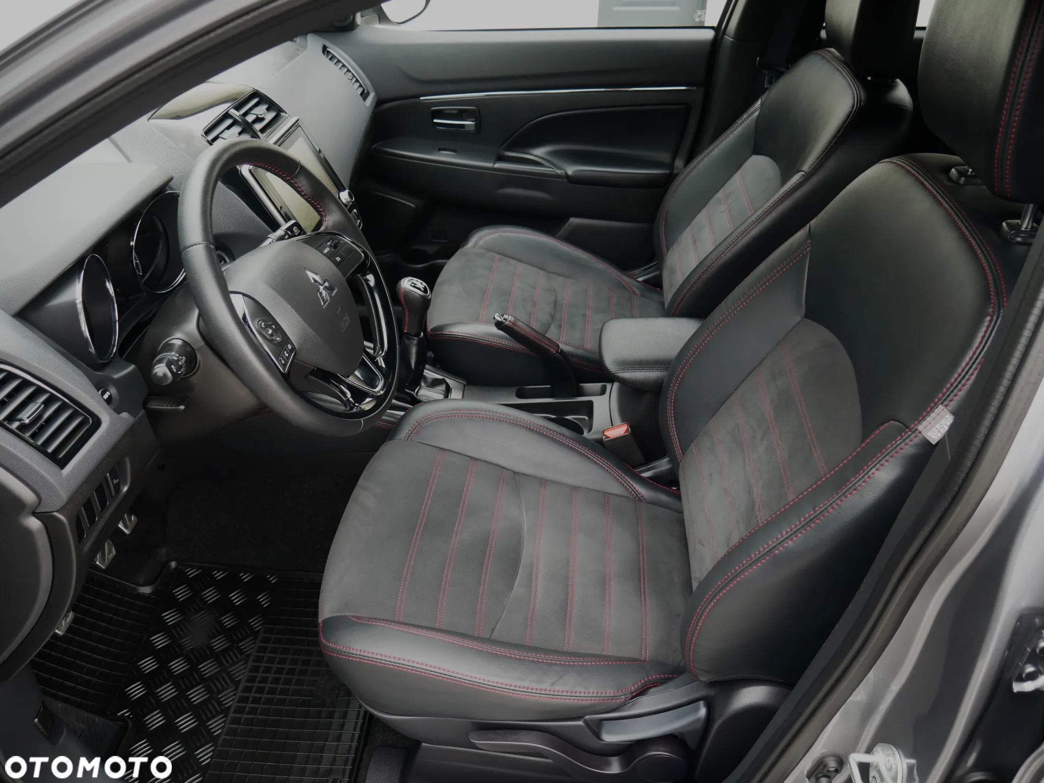 Mitsubishi ASX 2.0 Intense - 22