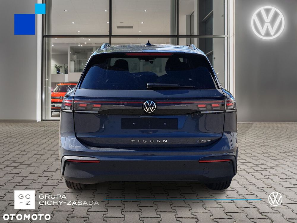 Volkswagen Tiguan - 4