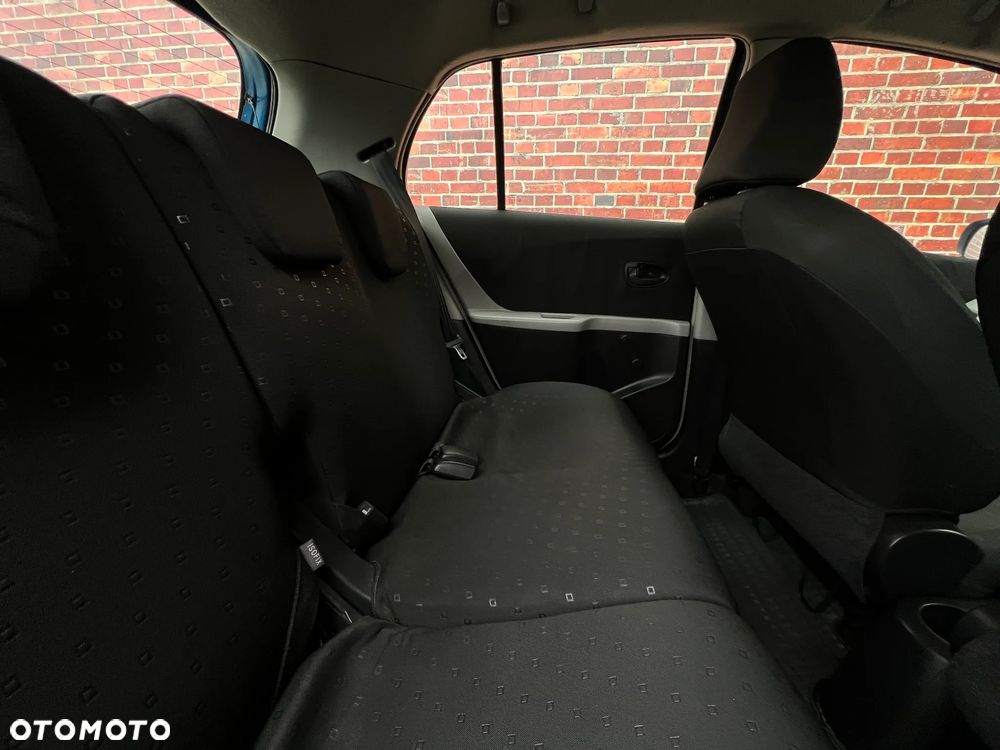 Toyota Yaris - 19