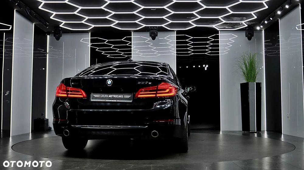 BMW Seria 5 ver-530e-xdrive-phev - 7