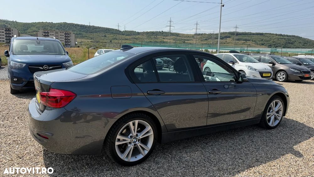 BMW Seria 3 320d Aut. Luxury Line - 6