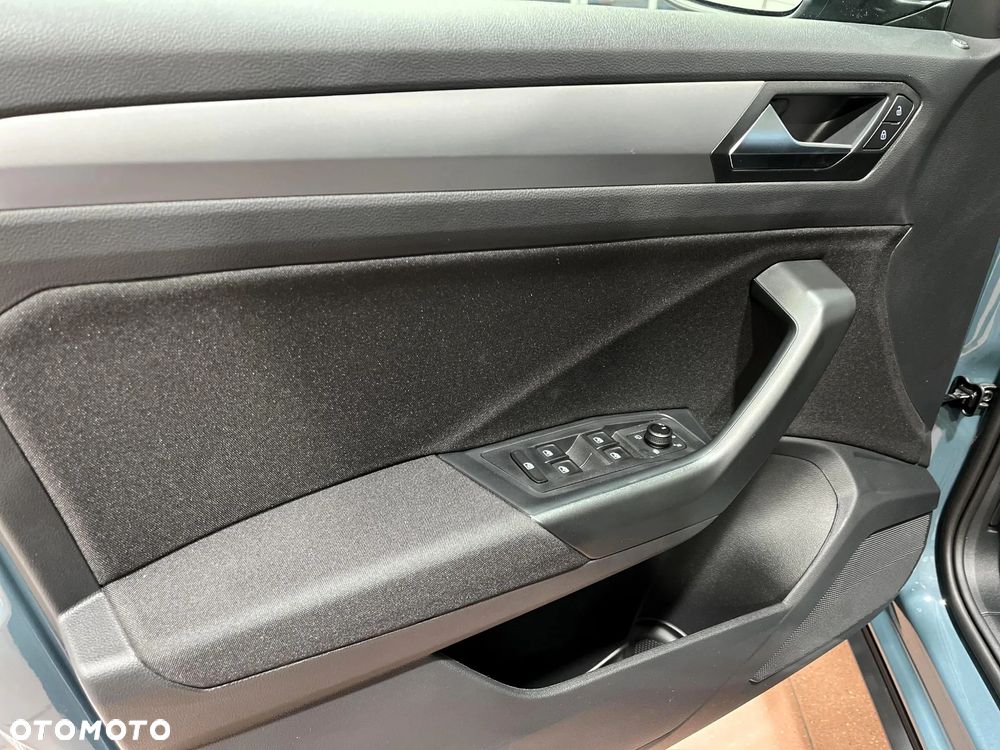 Volkswagen T-Roc ver-1-5-tsi-life-plus-dsg - 11