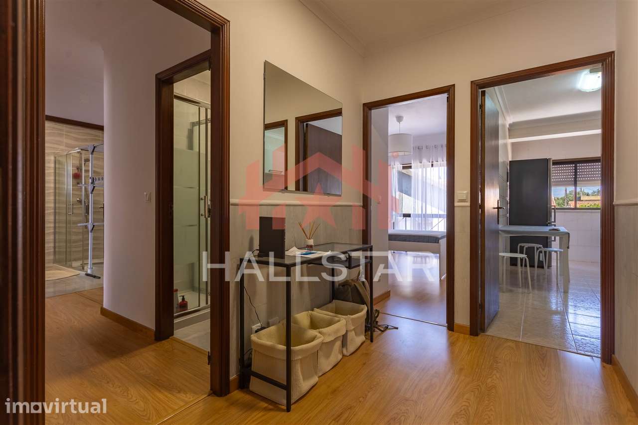 Apartamento T3 / Garagem e Sótão / Cruz dAreia / Leiria - Grande imagem: 2/49