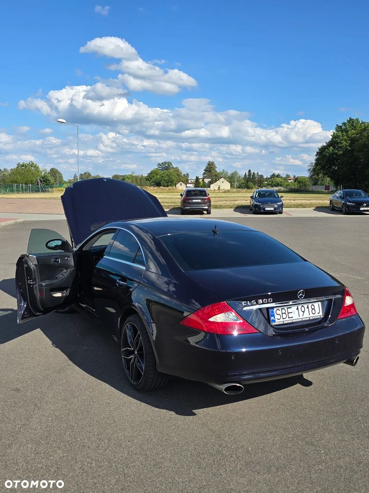 Mercedes-Benz CLS 500 - 8
