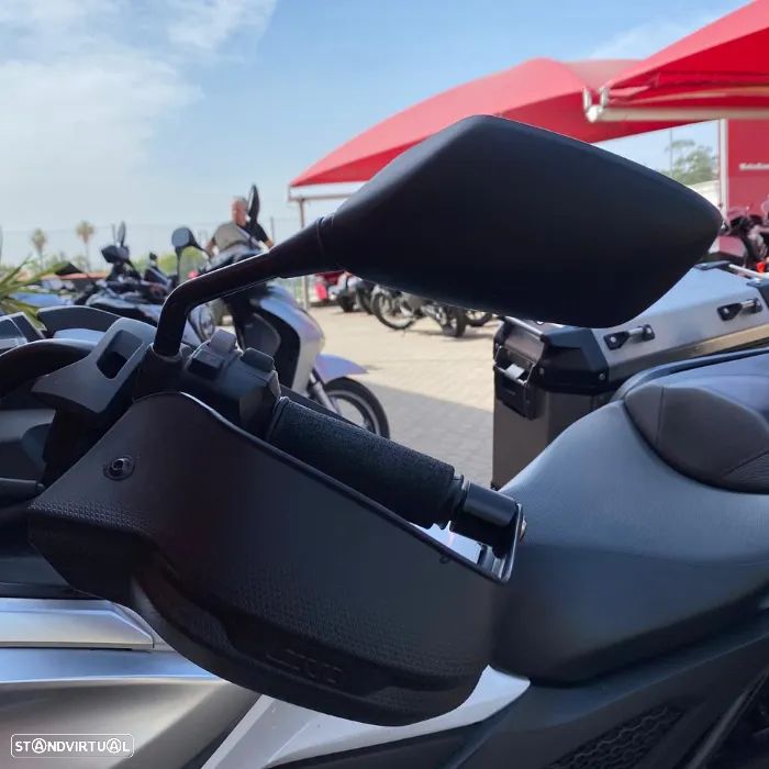 Honda NC750X DCT - 11