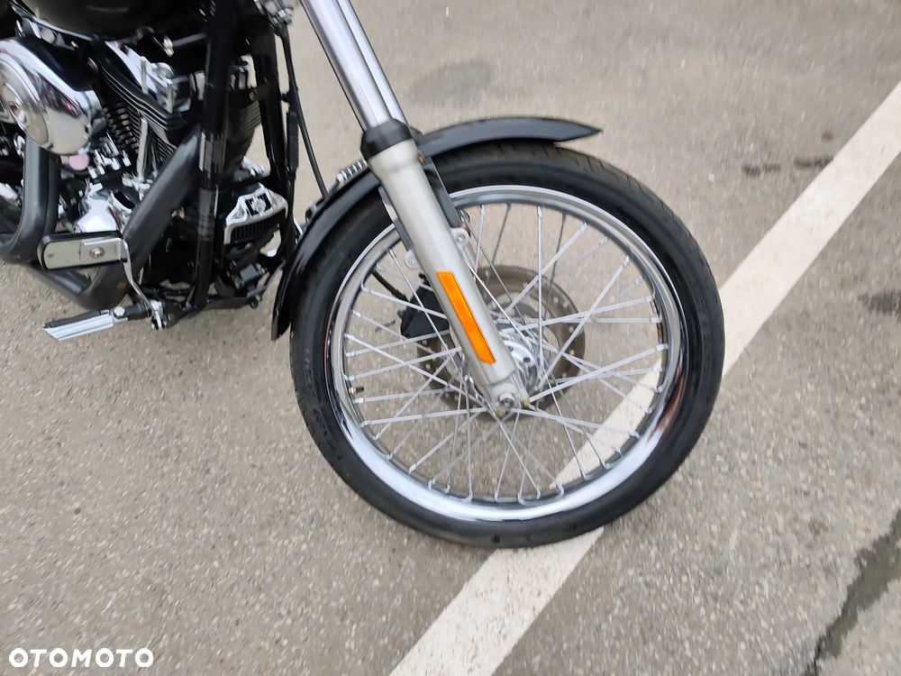 Harley-Davidson Dyna Wide Glide - 25