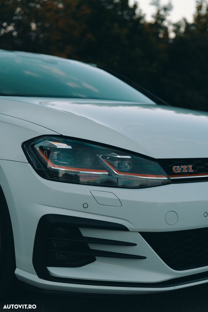 Volkswagen Golf 2.0 TSI DSG GTI Performance - 11