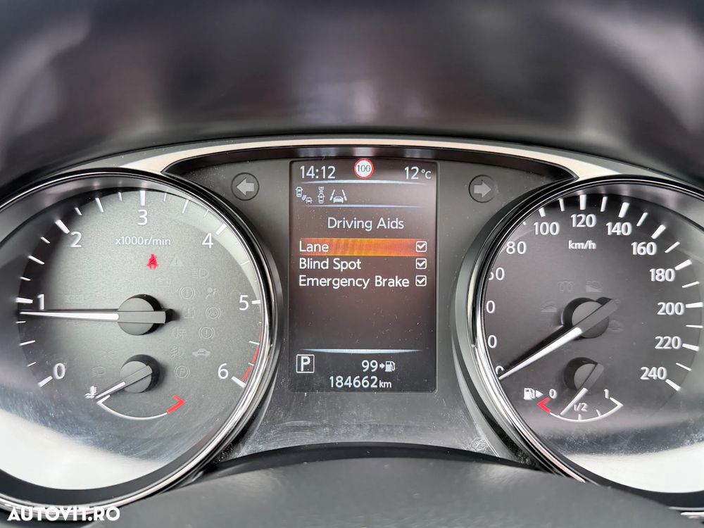 Nissan X-Trail 2.0 dCi ALL-MODE 4x4i Xtronic Tekna - 11