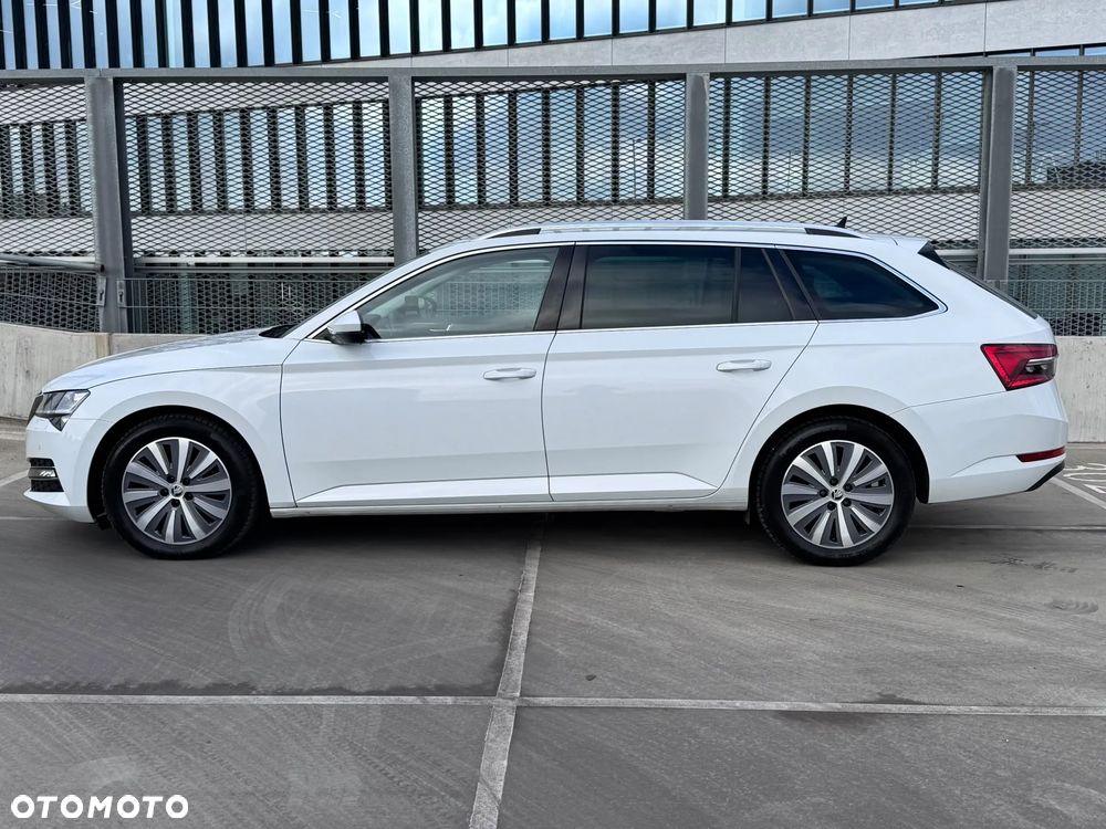 Skoda Superb 2.0 TDI SCR Style DSG - 8